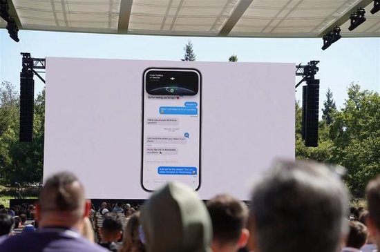 苹果WWDC揭晓AI系统、电脑等设备系统全线更新，iPhone将接入ChatGPT