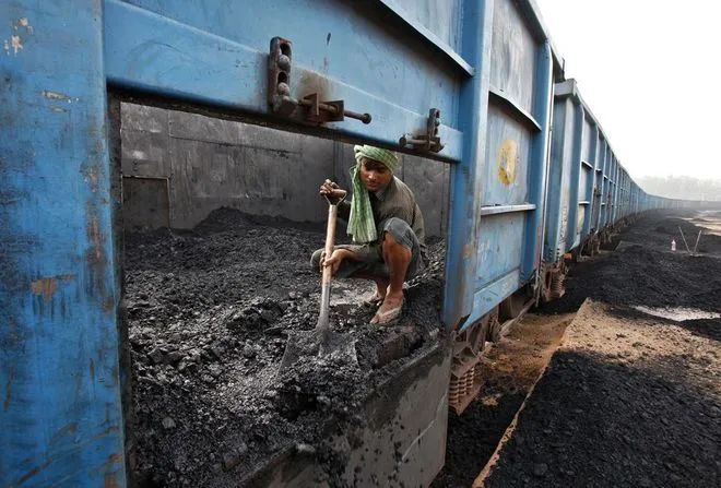印度铁路部门向电厂供煤量同比增加9.3%